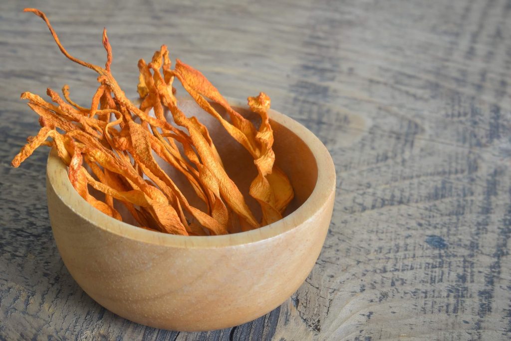 Có thể dùng nấm đông trùng chế biến món ăn dinh dưỡng