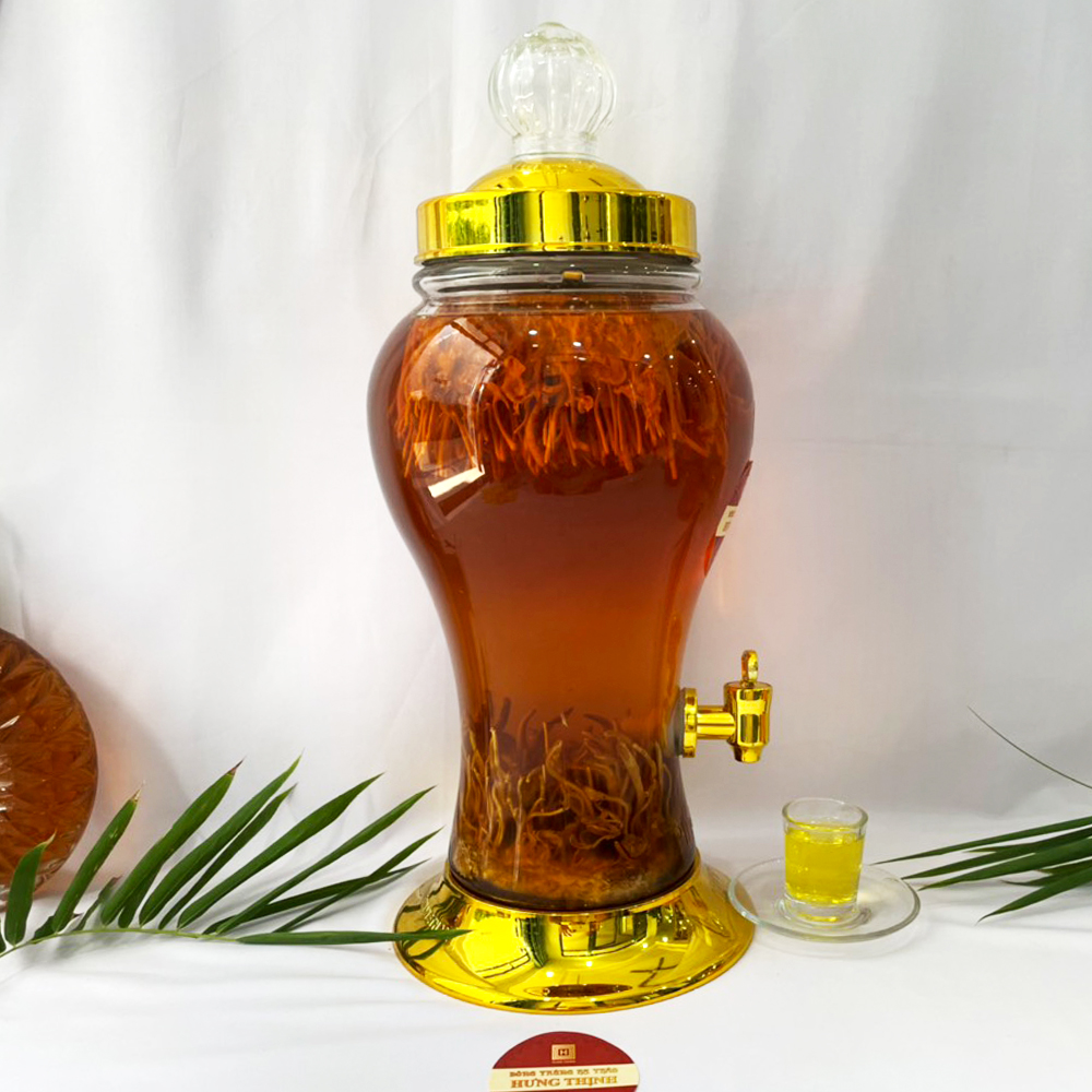 Rượu đông trùng hạ thảo có nhiều công dụng tốt