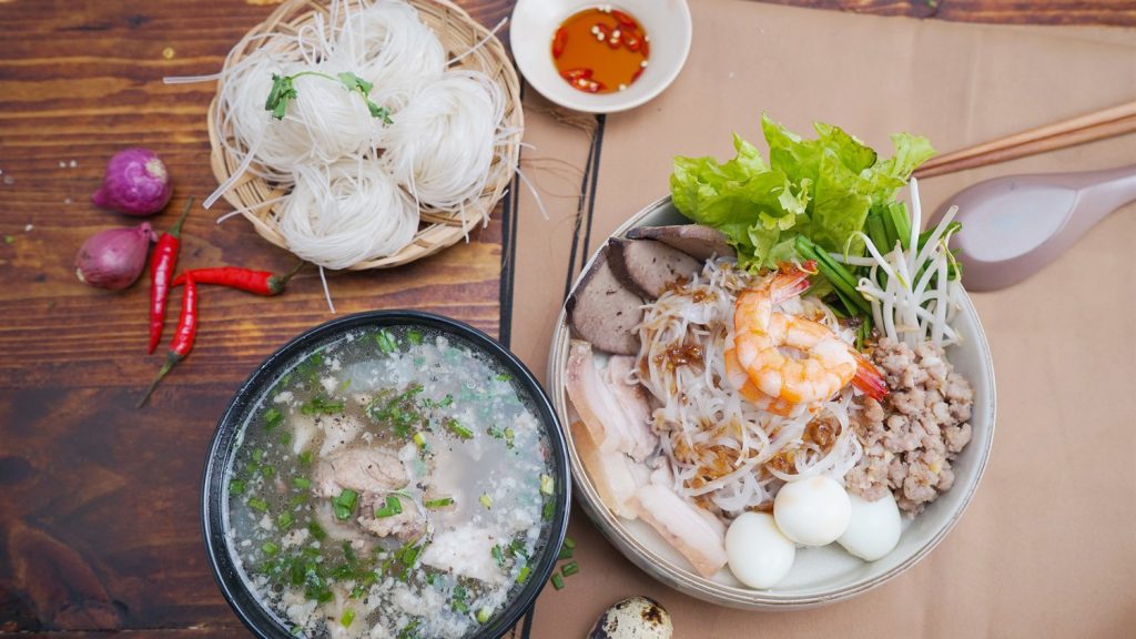 Hủ tiếu Nam Vang làm tại nhà thơm ngon và đẹp mắt