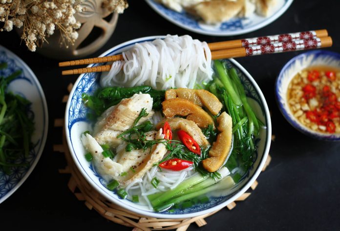 Cách nấu bún cá