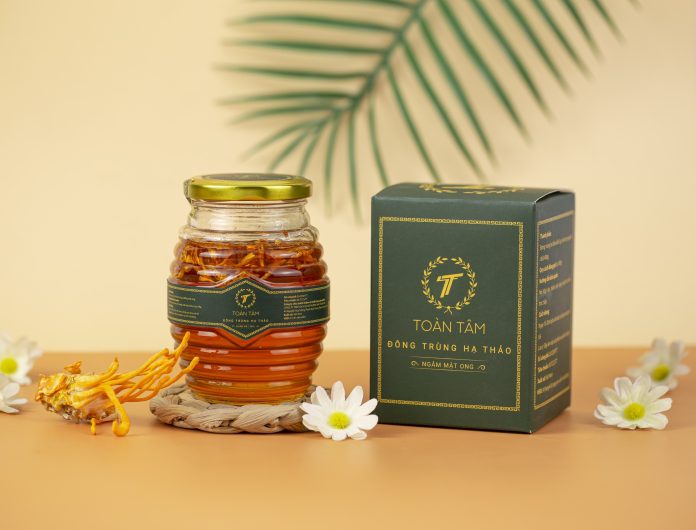Đông trùng hạ thảo ngâm mật ong