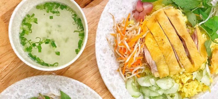 Cách làm cơm gà thơm ngon & Review 5 Quán cơm gà ngon nhất TP. HCM