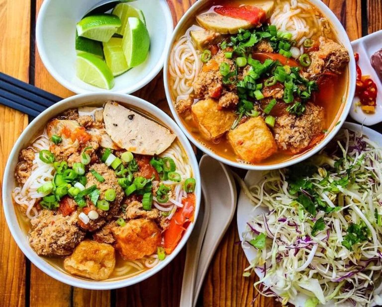 Cách nấu bún riêu cua đồng đậm đà, thơm ngon và chuẩn vị