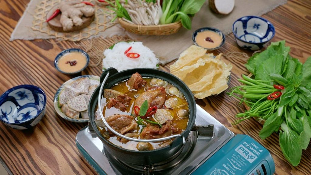 Thưởng thức món vịt nấu chao