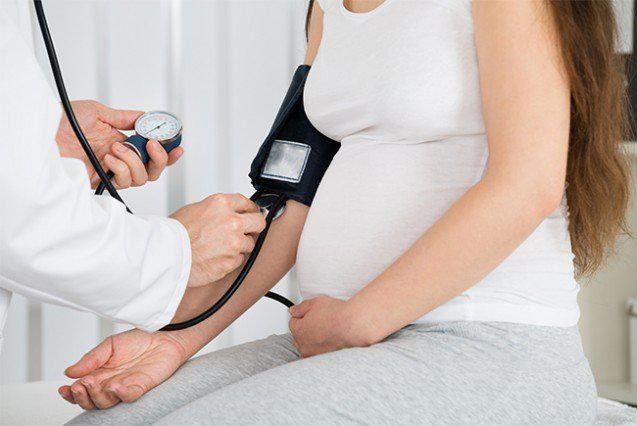 Huyết áp tăng chóng mặt - dấu hiệu mang thai tuần đầu