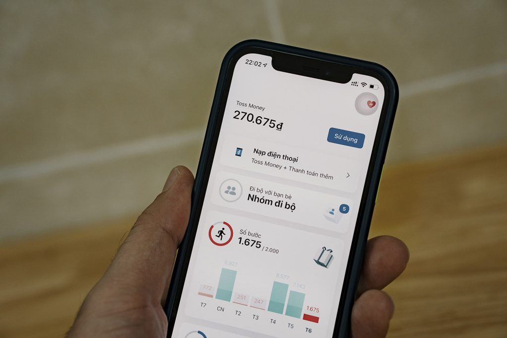 Toss giúp bạn kiếm thêm thu nhập từ việc đi bộ