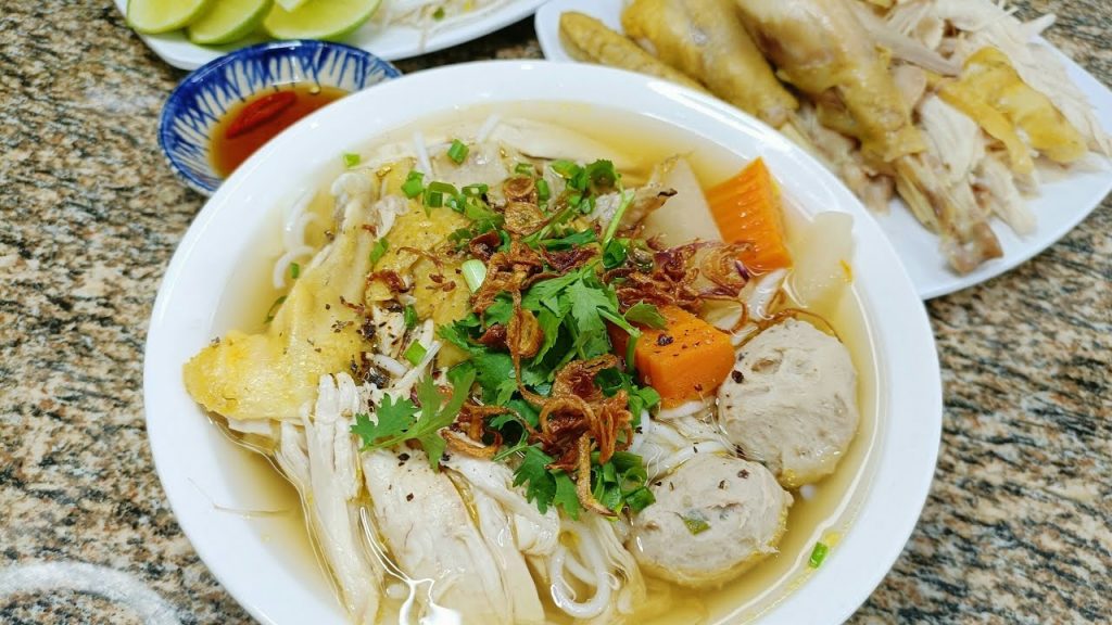 Bún mọc gà thơm ngon hấp dẫn