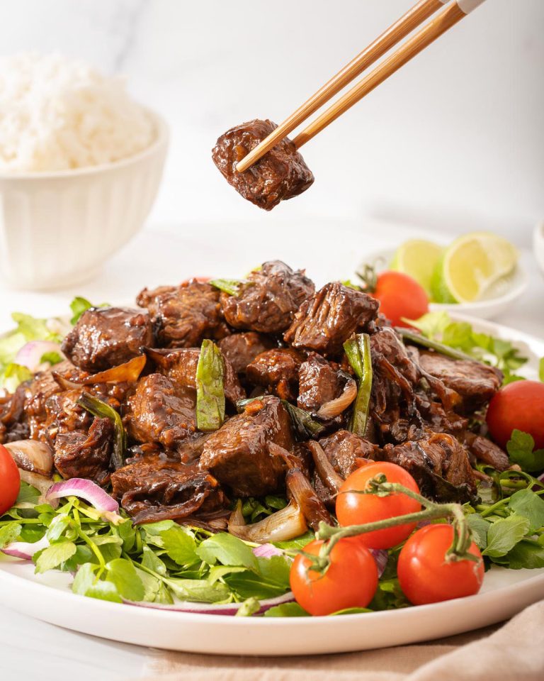 Cách làm bò lúc lắc mềm, ngon như nhà hàng tại nhà