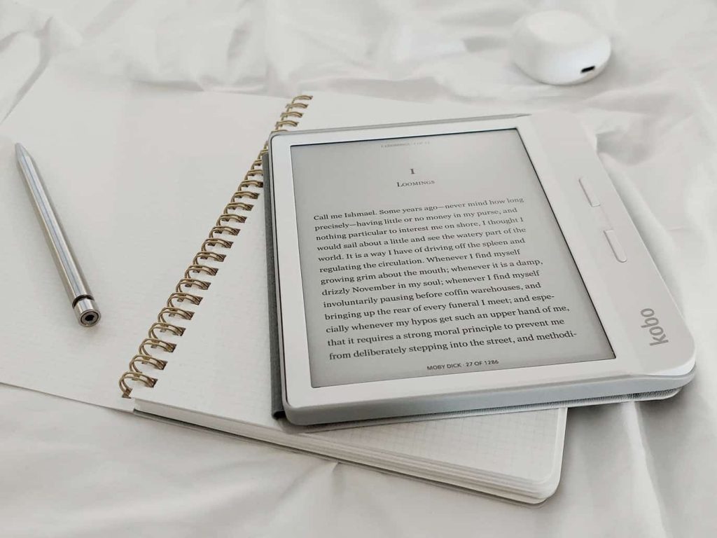 Ebook là công cụ đáng để bạn tham khảo khi muốn đọc sách onl