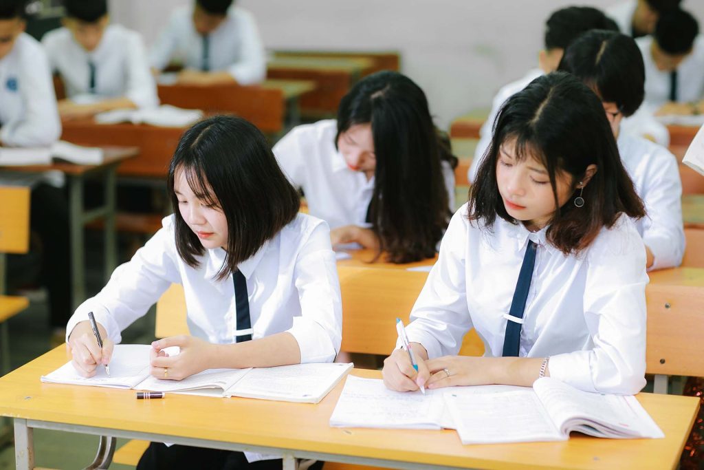 Tại Hàn Quốc, khai giảng diễn ra vào ngày 2 tháng 3 hằng năm