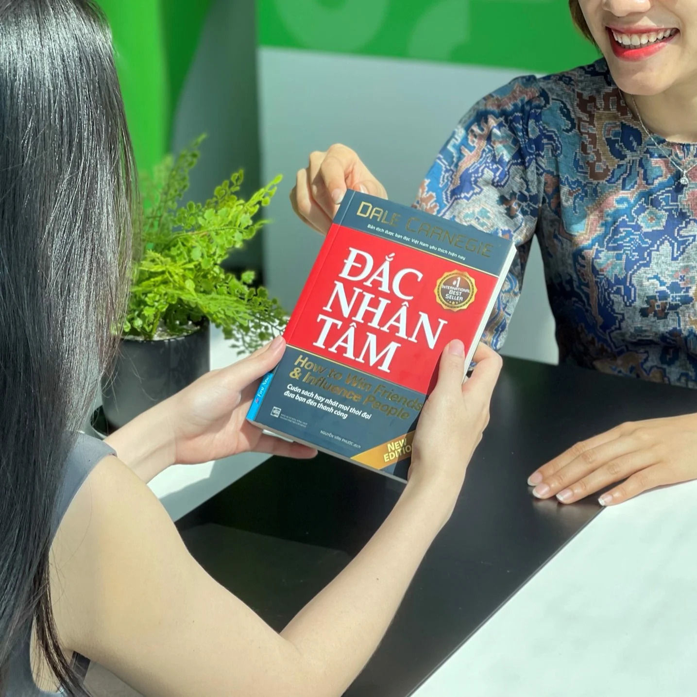 Đắc Nhân Tâm - Review cuốn sách thay đổi cuộc đời sau khi đọc | TIKI