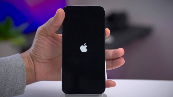 Cách mở nguồn iPhone