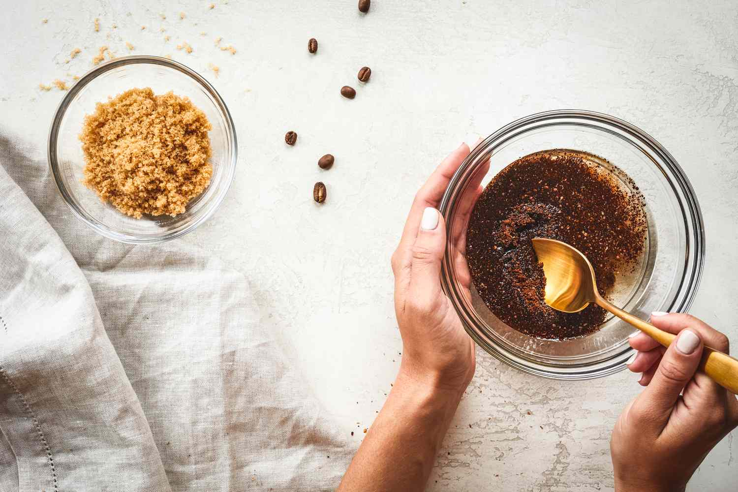 cách tẩy tế bào chết cho da mặt bằng đường nâu và sữa chua