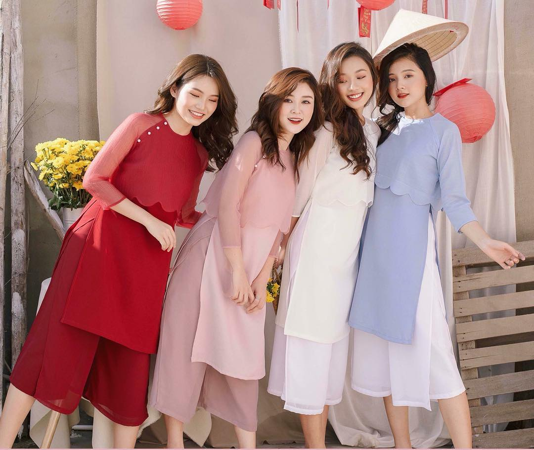 phối đồ tết với áo dài cách tân