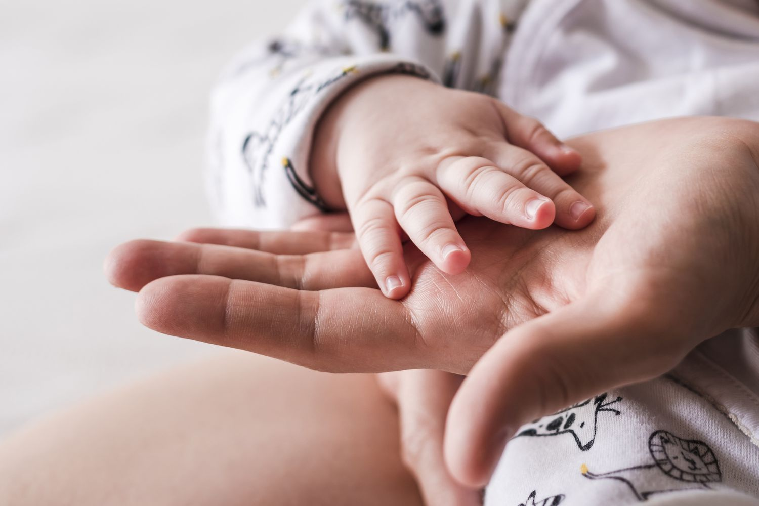 Nên làm sinh trắc vân tay cho bé từ mấy tuổi?