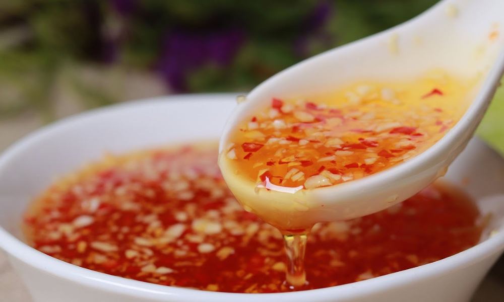 pha nước chấm ăn bánh gối