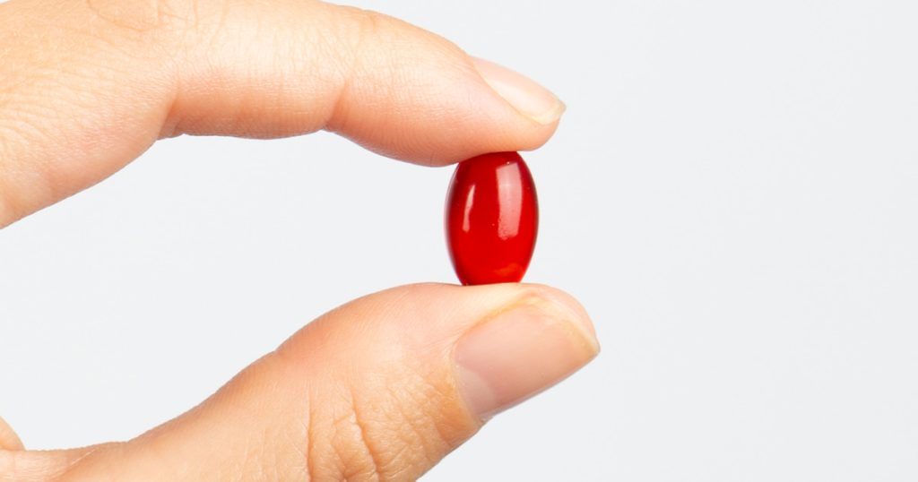 Dùng vitamin E màu đỏ cho người trên 12 tuổi
