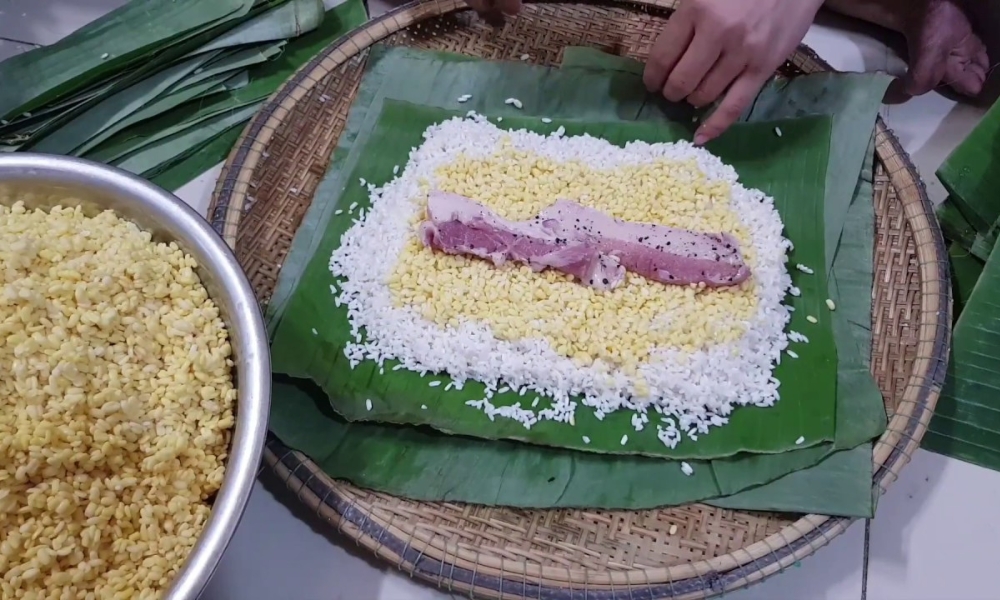 cách Gói bánh tét bằng lá chuối