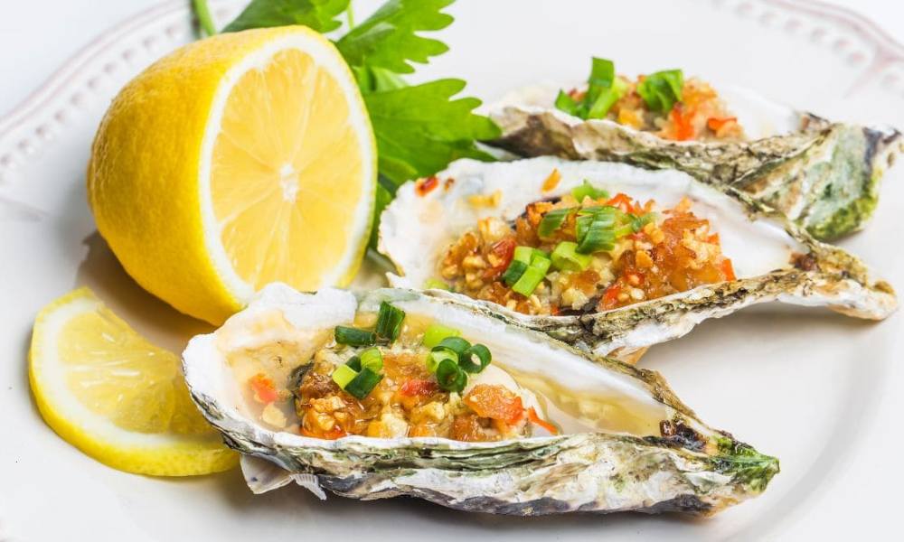 hàu nướng mỡ hành bằng lò vi sóng