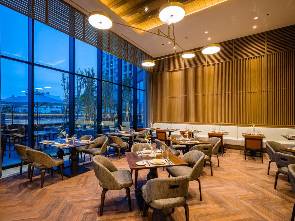 Nhà hàng La Brasserie Restaurant