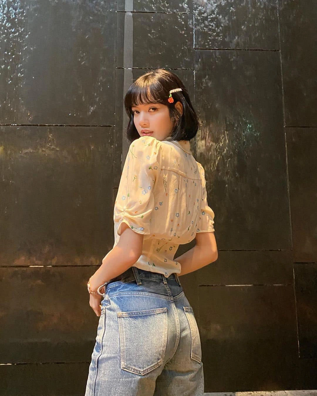 Phối đầm retro nữ tính, bánh bèo