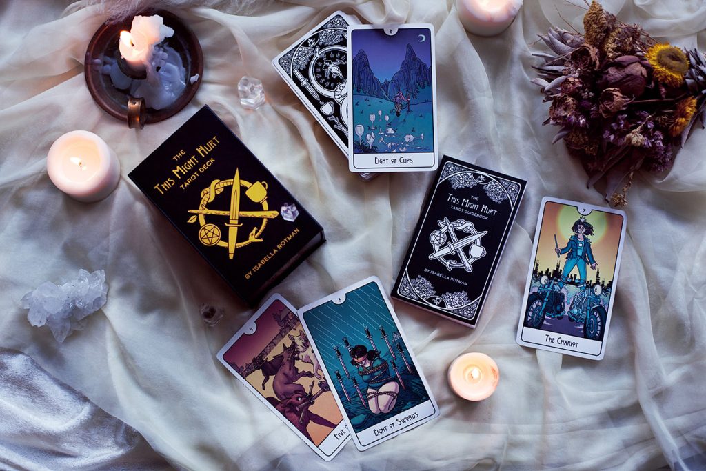 Tarot là công cụ tuyệt vời để tiên tri, chiêm nghiệm và khám phá bản thân