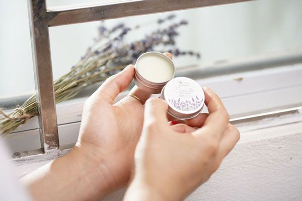 Nước hoa khô an toàn cho bà bầu
