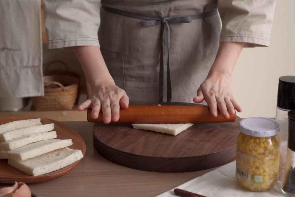 Cán dẹp bánh sandwich