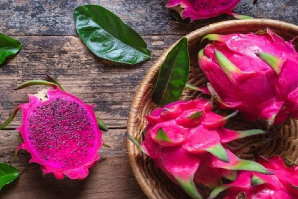 Thanh long đỏ cung cấp vitamin C