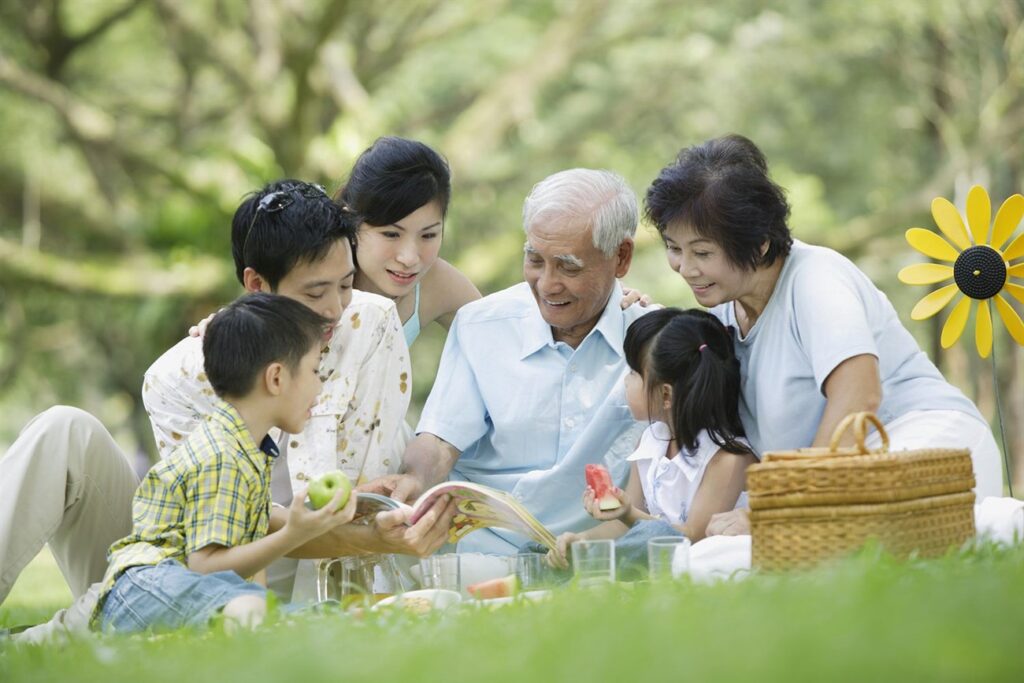 Tuổi Tuất sống tình cảm, yêu thương gia đình