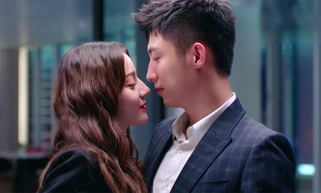 Love Advanced Customization (2020) - Hạnh Phúc Trong Tầm Tay