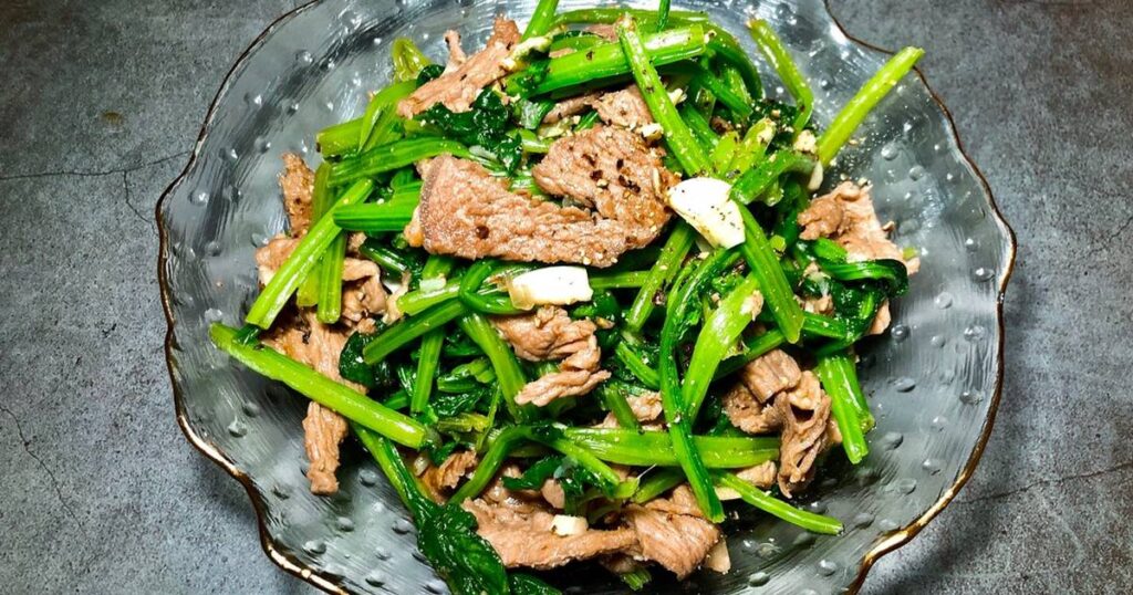 Rau bó xôi xào thịt bò