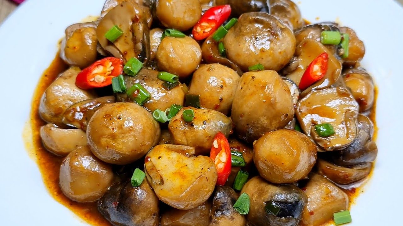 Nấm rơm nấu món gì ngon? Nấm rơm kho tiêu