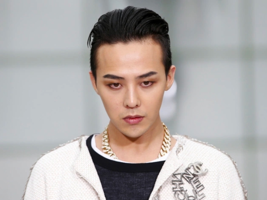 Tóc ngắn của G-Dragon đơn giản mà đẹp
