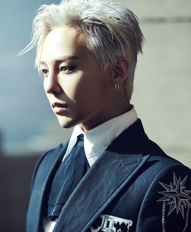 G-Dragon màu bạch kim 