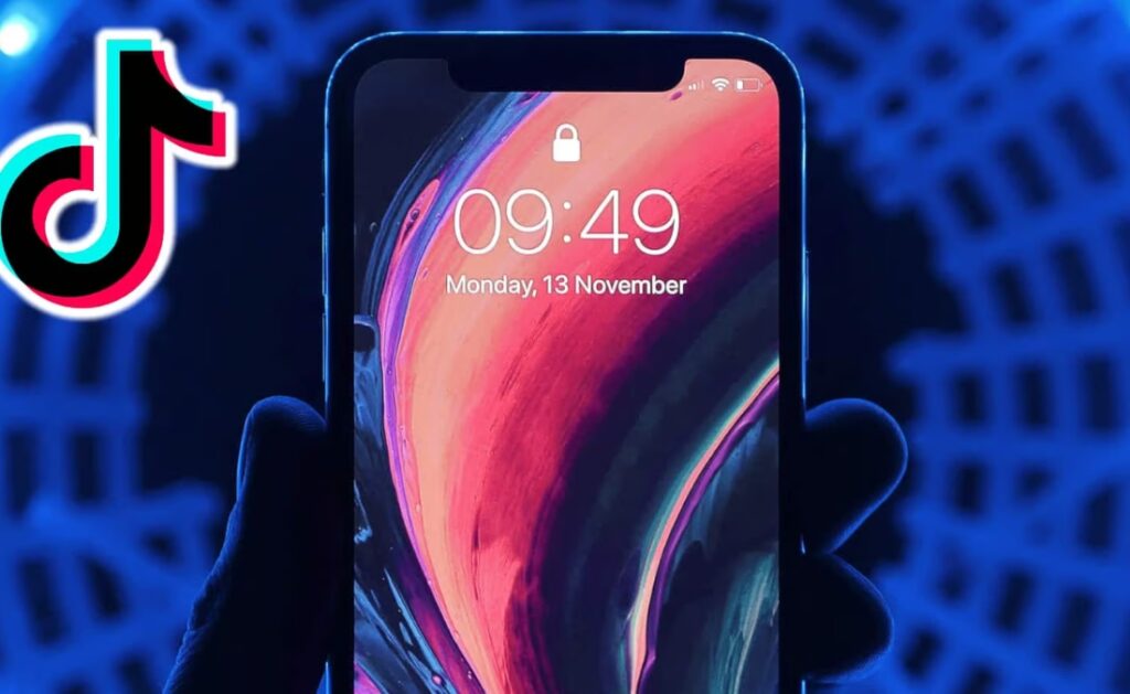 Chọn “Nox Lucky Wallpaper” và ấn tiếp tục 