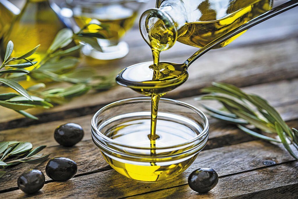Dầu oliu có chứa nhiều calo