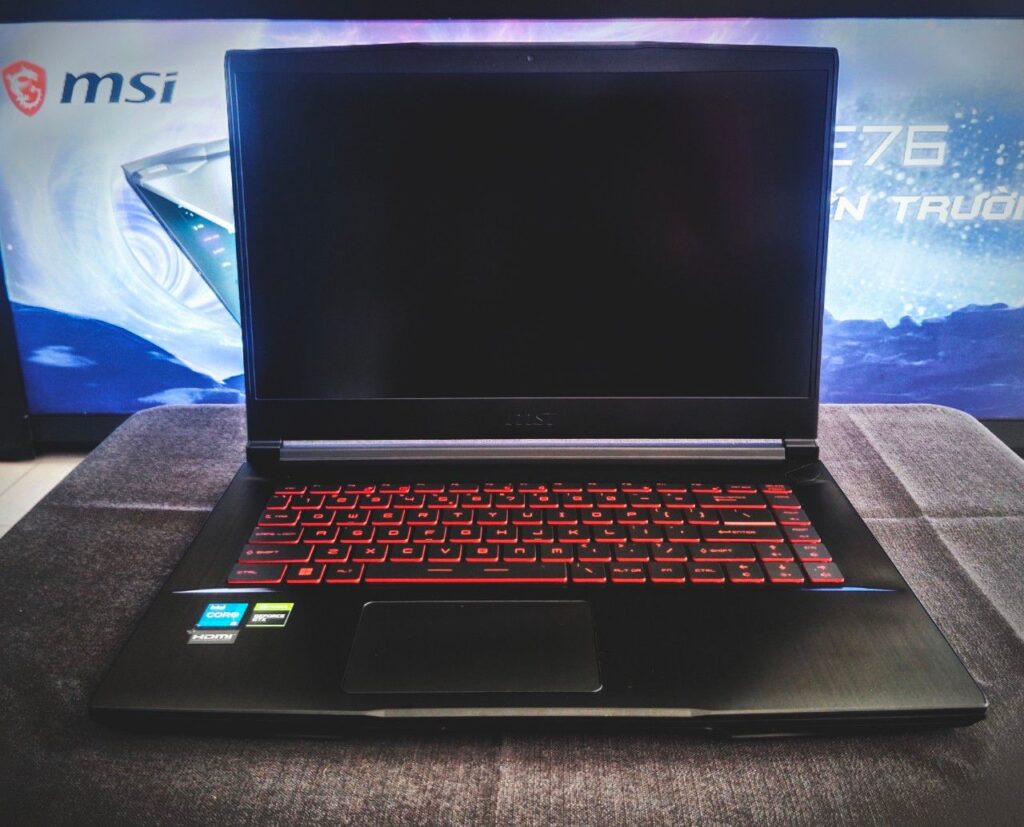 Laptop đa năng dành cho sinh viên