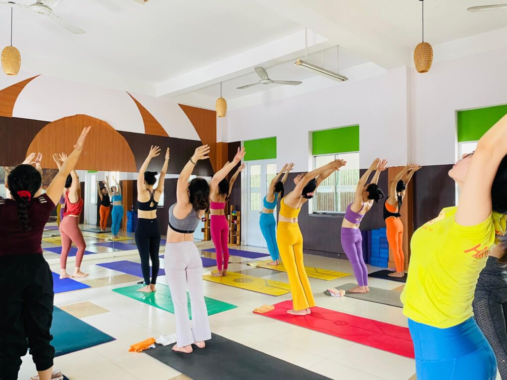 Câu lạc bộ yoga Hương Tre