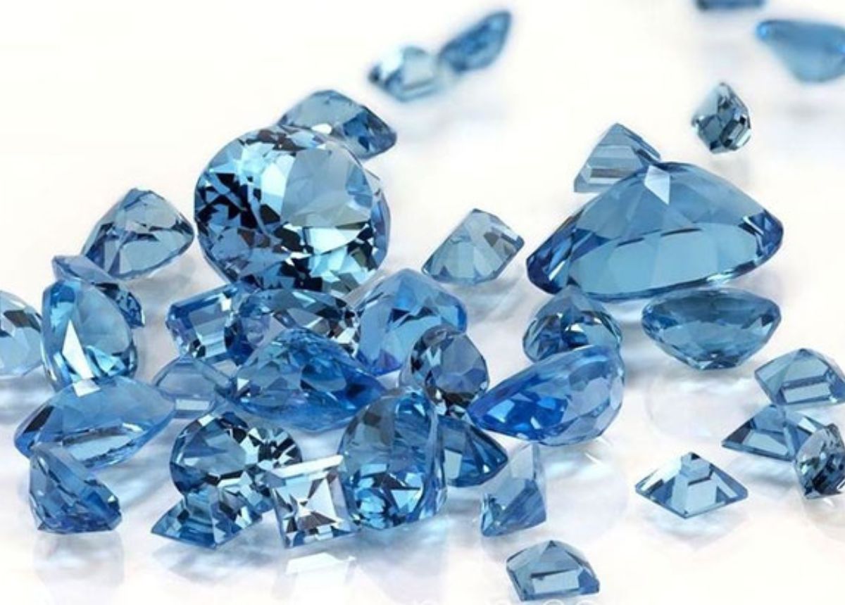 Mệnh Thủy Nên Đeo Gì? Gợi Ý Trang Sức Phong Thủy Hút Tài Lộc