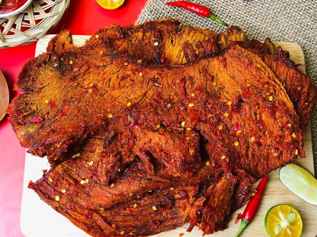 Khô bò làm từ nồi chiên không dầu