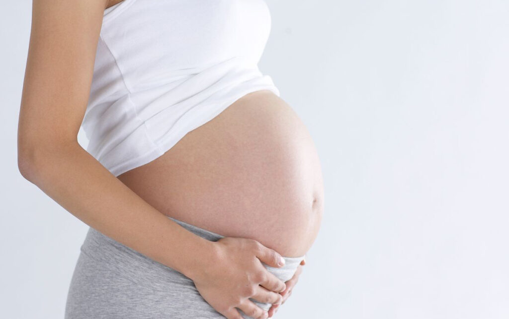 Phụ nữ có thai nên hạn chế sử dụng lá lốt 