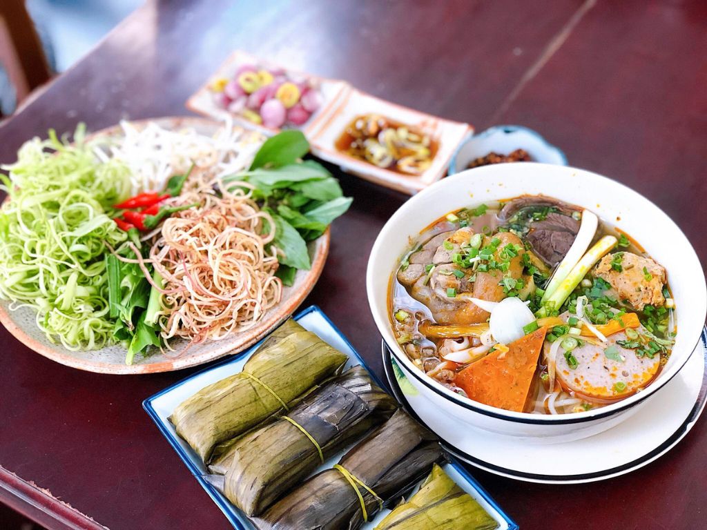 Bún bò Nam Giao