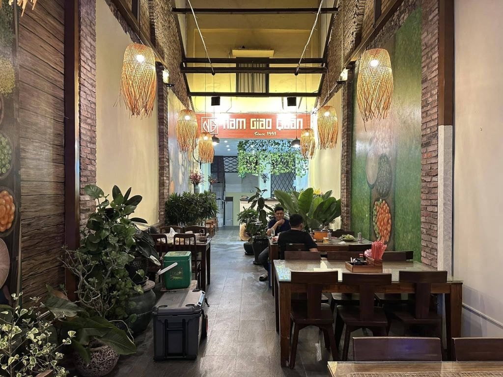 Bún bò Nam Giao