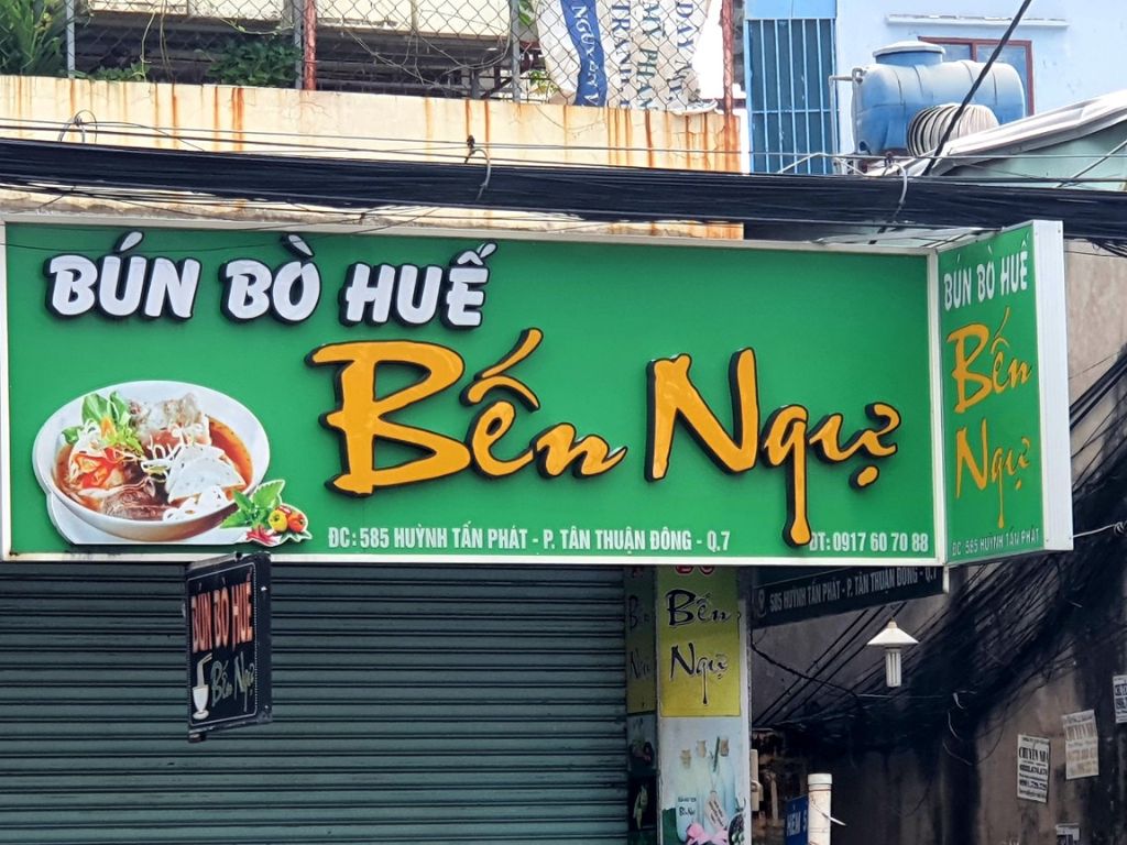 Quán bún bò Huế Bến Ngự