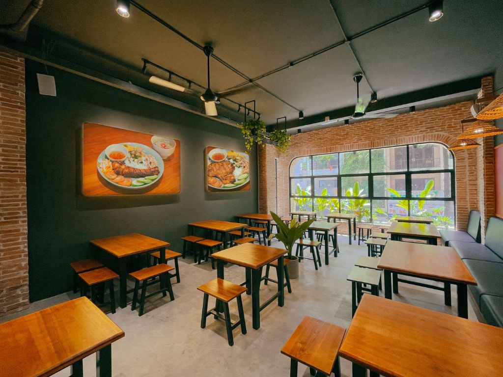 Không gian ăn uống tại Sà Bì Chưởng