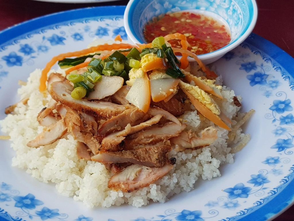 Cơm tấm bình dân Minh Long