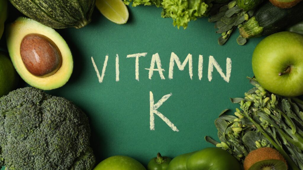 Thời điểm phù hợp để bổ sung vitamin K1 là sau bữa ăn 30 phút 