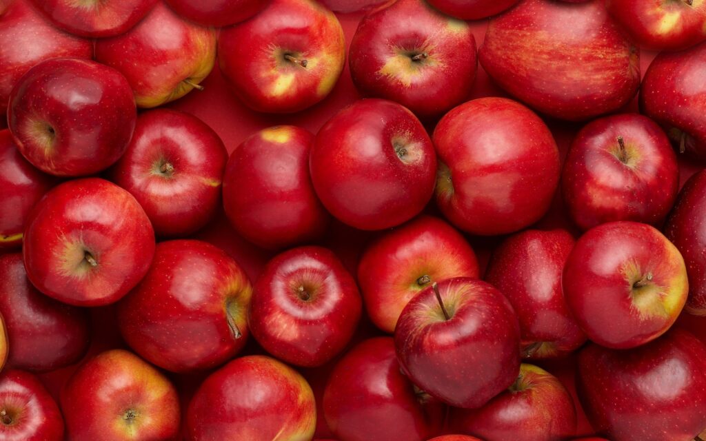 Với những người trong chế độ giảm cân, táo là thực phẩm không thể thiếu