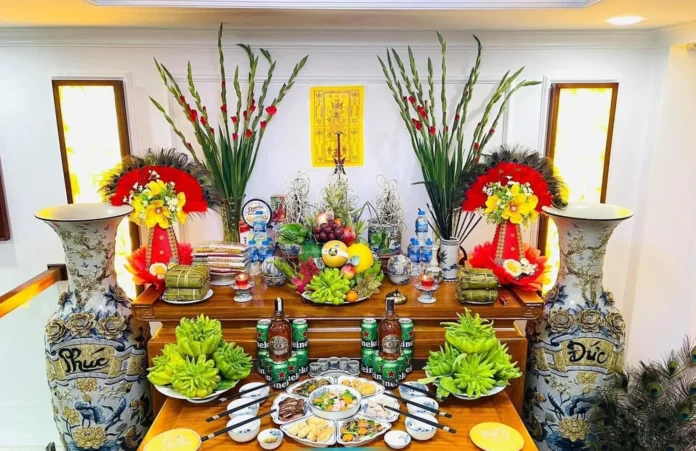 Bàn thờ ngày Tết miền Bắc